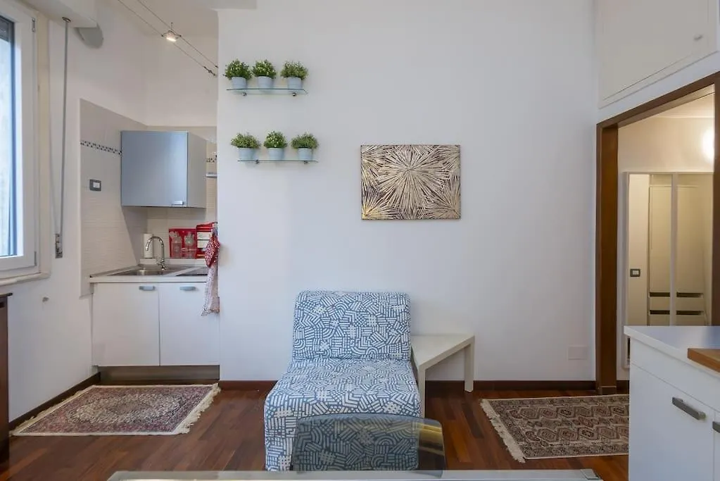 Apartment Youhosty - Lepetit 3 Milan